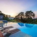 Ocean Bliss - Sapphire Bay 3Br Apartment 812 With Terrace And Awe-Inspiring Views Of Patong Bay