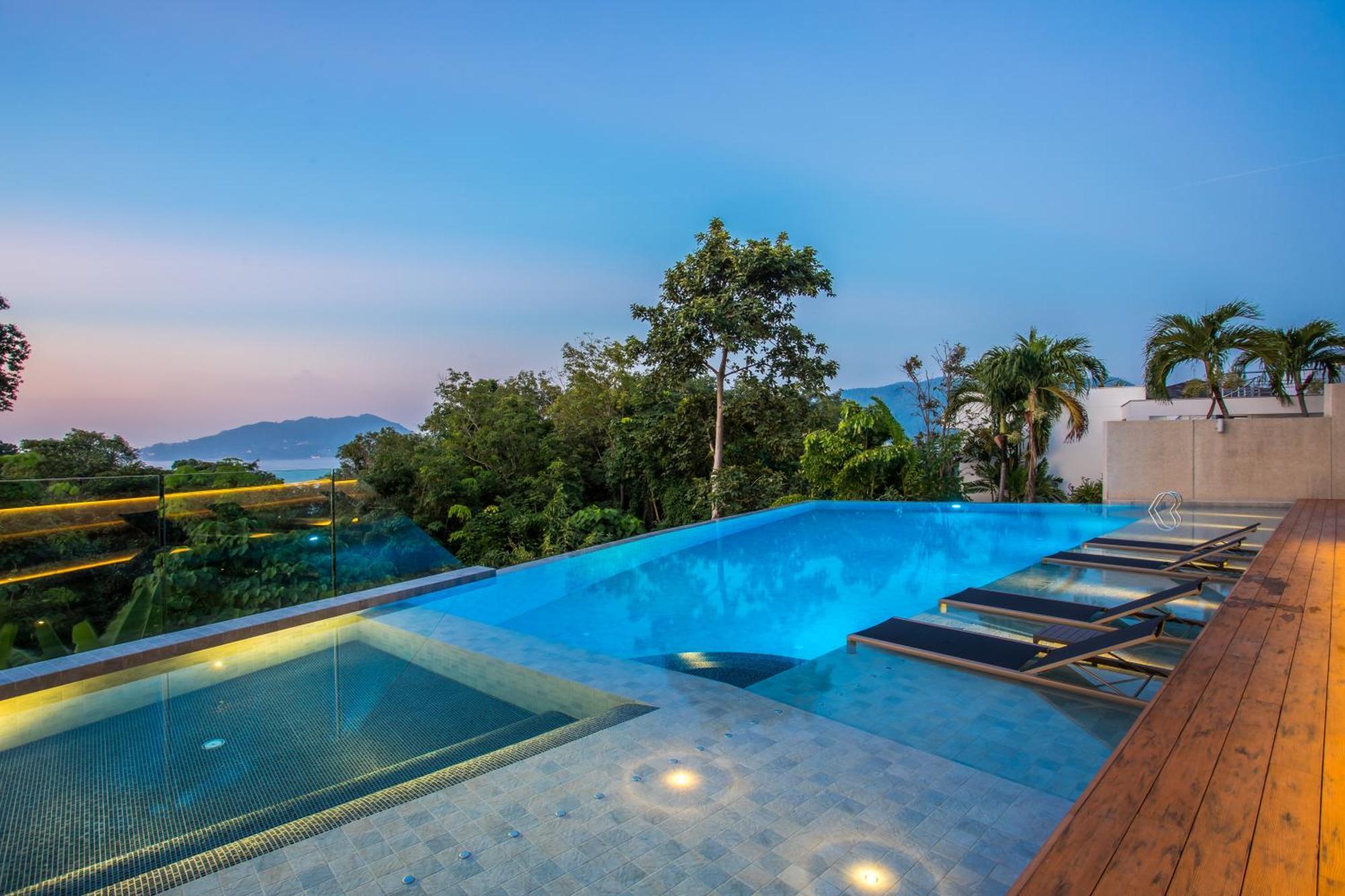 Ocean Bliss - Sapphire Bay 3br 812 With Terrace And Awe-inspiring Views Of Bay *